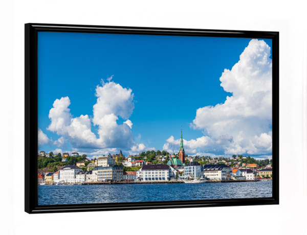 Poster mit schwarzem Rahmen "Wolken, Stadt, Meer" artboxONE - Reise,Architektur,Reise / Strand und Meer,Reise / Länder,Städte / Weitere