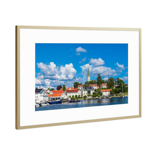 Poster mit Rahmen Gold "Kirche, Häuser, Wasser" artboxONE - Reise,Architektur,Reise / Strand und Meer,Reise / Länder,Städte / Weitere