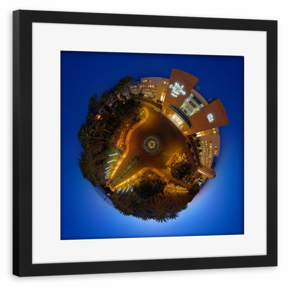 Poster mit Rahmen schwarz "Fuerteventura Brunnen Co-Ca-Palace" artboxONE - Städte,Reise,Architektur,Reise / Strand und Meer,Städte / Weitere