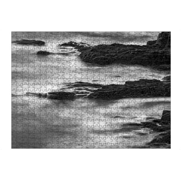 Puzzle Ravensburger "Die Küste Irlands" artboxONE - Natur,Schwarzweiß - Küste,Riff,Kliff,Meer,Ozean,Wellen,Irland,Felsenküste,Strand,Atlantik