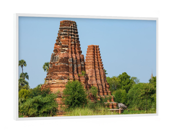 Poster mit weißem Rahmen "Die Tempel von Ava in Myanmar" artboxONE - Architektur