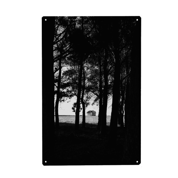 Metall Poster "Das Haus hinter dem Wald" artboxONE - Natur,Reise,Reise / Länder - Wald,Natur,Haus,Spanien,Abstrakt,Minimal,Fineart,Moody