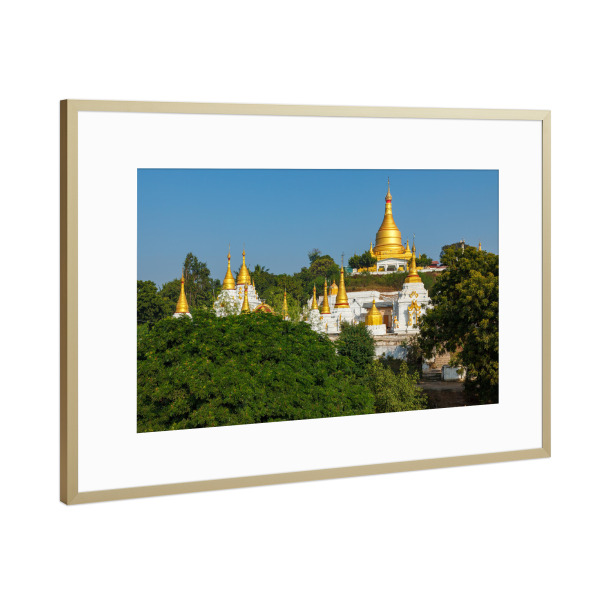 Poster mit Rahmen Gold "Die Pagoden von Mandalay" artboxONE - Natur,Architektur - Myanmar,Burma,Tempel,Pagode,Stupa,Buddhismus,Asien,Mandalay