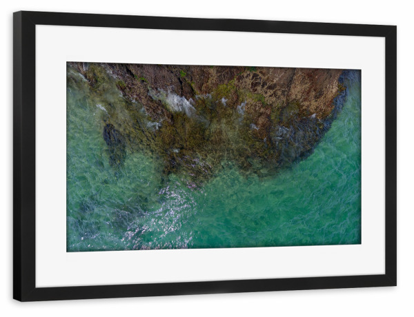 Poster mit Rahmen schwarz "Fuerteventura - LavaRock in Water" artboxONE - Städte,Natur,Reise,Reise / Strand und Meer,Städte / Weitere