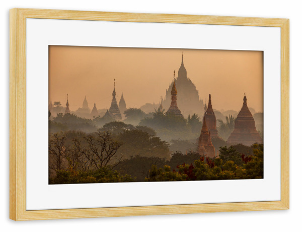 Poster mit Rahmen kiefer "Mystischer Morgen in Bagan" artboxONE - Architektur,Reise / Asien