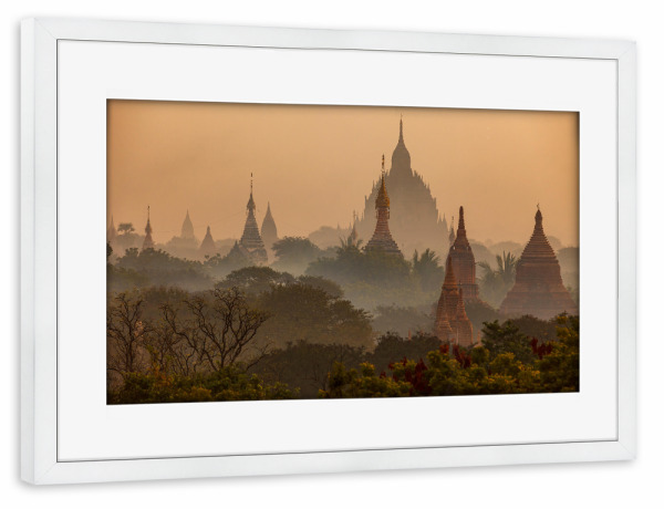Poster mit Rahmen weiß "Mystischer Morgen in Bagan" artboxONE - Architektur,Reise / Asien