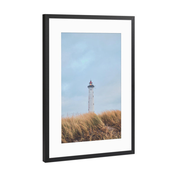 Poster mit Rahmen Schwarz (Metallic) "Lyngvig Fyr an kaltem Wintertag" artboxONE - Natur,Reise,Architektur