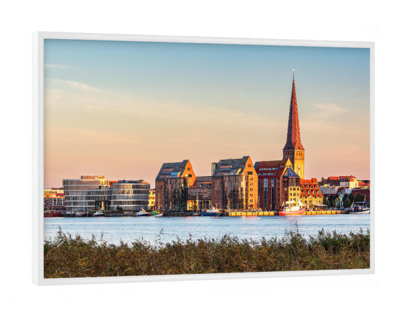 Poster mit weißem Rahmen "Schilf, Warnow, Kirche, Rostock" artboxONE - Natur,Reise,Architektur,Städte / Weitere