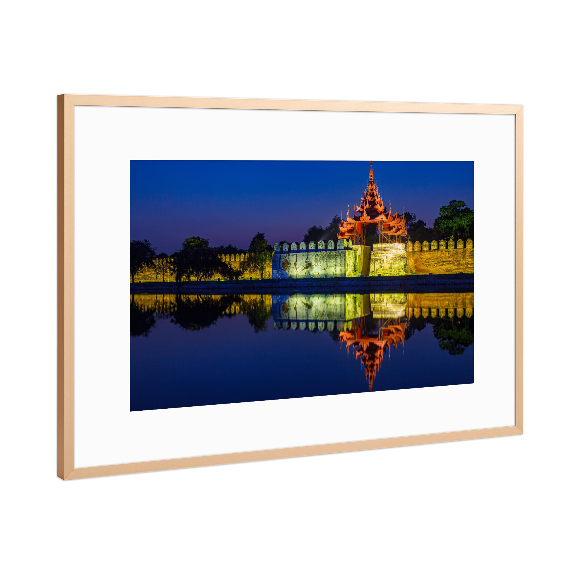 Poster mit Rahmen Kupfer "Königlicher Palast von Mandalay" artboxONE - Architektur