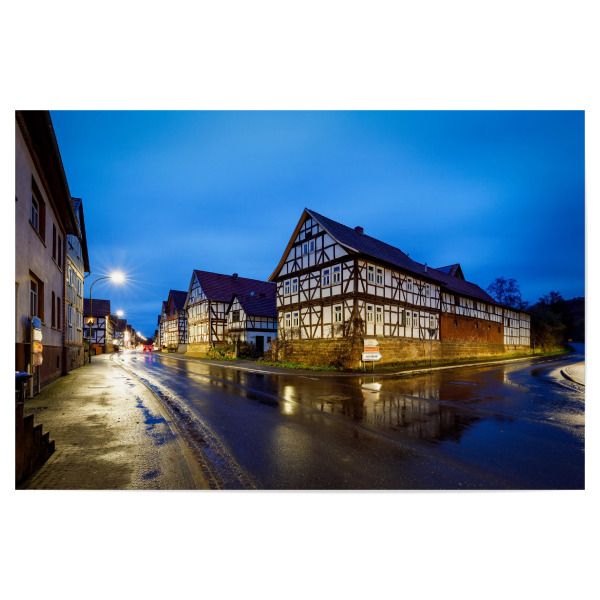 Poster 30x20 cm "Historisches Herleshausen" artboxONE - Architektur - Herleshausen,Hessen,Fachwerkhaus,Dorf,Nacht,Beleuchtet,Deutschland