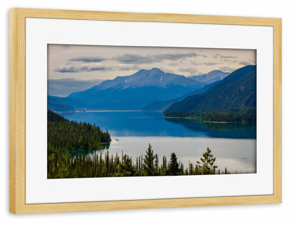 Poster mit Rahmen kiefer "Lake Muncho" artboxONE - Natur,Reise