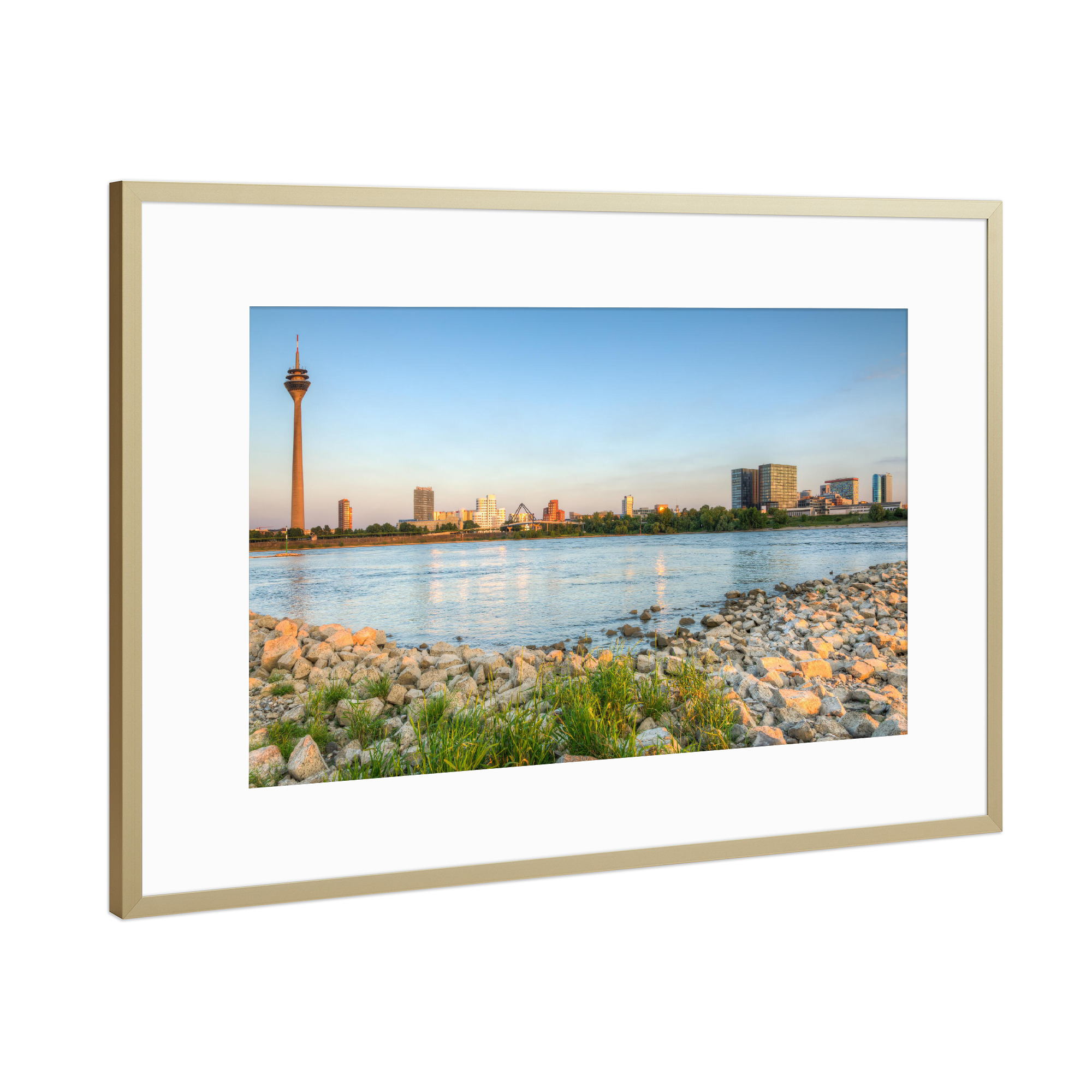 Poster mit Rahmen Gold "Düsseldorf Abendpanorama" artboxONE - Reise,Städte / Düsseldorf