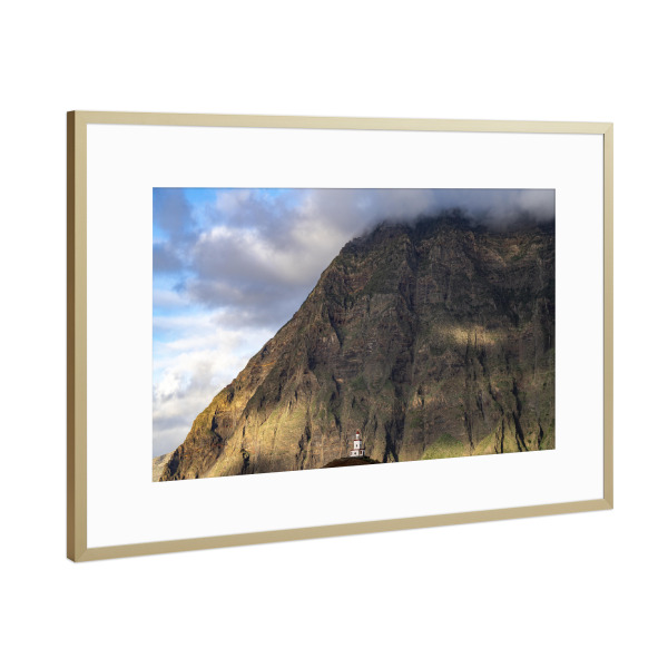 Poster mit Rahmen Gold "La Frontera, El Hierro" artboxONE - Natur,Reise