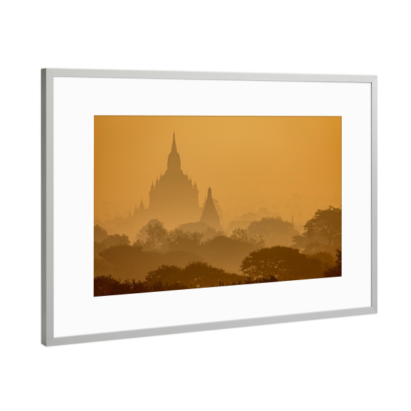Poster mit Rahmen Silber "Morgennebel in Bagan" artboxONE - Architektur,Reise / Asien