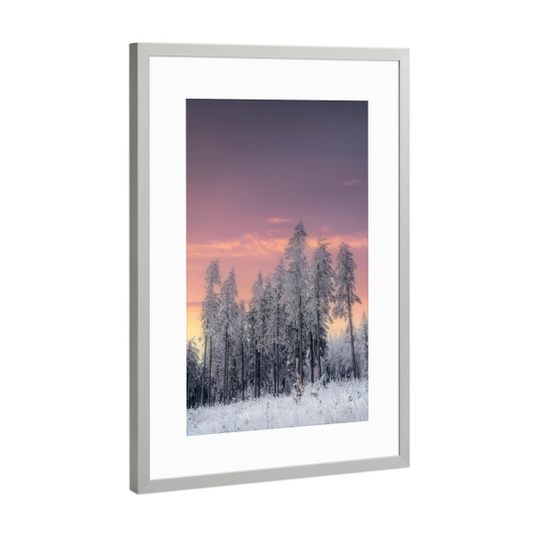 Poster mit Rahmen Silber "Sonnenuntergang im Erzgebirge" artboxONE - Natur - Winter,Sonnnenaufgang,Schnee,Wald,Frost,Eis,Kalt,Bäume,Erzgebirge,Natur