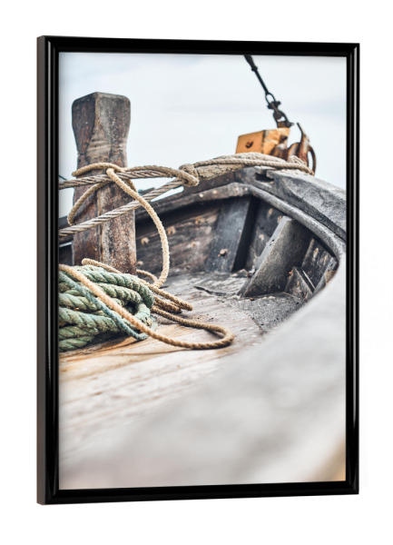 Poster mit schwarzem Rahmen "Altes Fischerboot" artboxONE - Reise,Reise / Strand und Meer