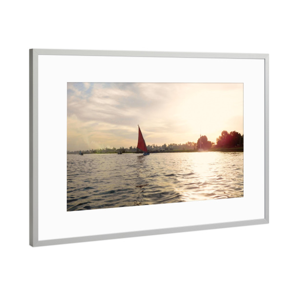 Poster mit Rahmen Silber "Ein Segelboot auf dem Nil" artboxONE - Reise,Reise / Afrika,Reise / Länder
