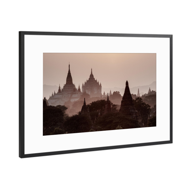 Poster mit Rahmen Schwarz (Metallic) "Bagan bei Sonnenaufgang" artboxONE - Architektur,Reise / Asien