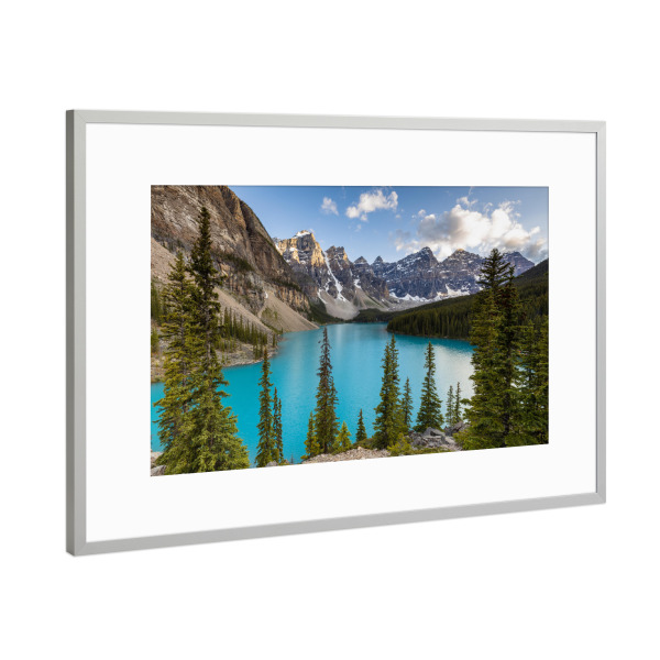 Poster mit Rahmen Silber "Moraine See in den Rocky Mountains" artboxONE - Natur,Reise