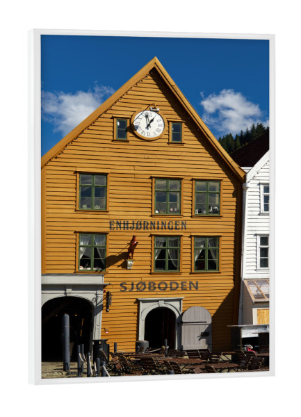 Poster mit weißem Rahmen "Historisches Haus in Bryggen" artboxONE - Reise,Architektur,Reise / Länder,Städte / Weitere