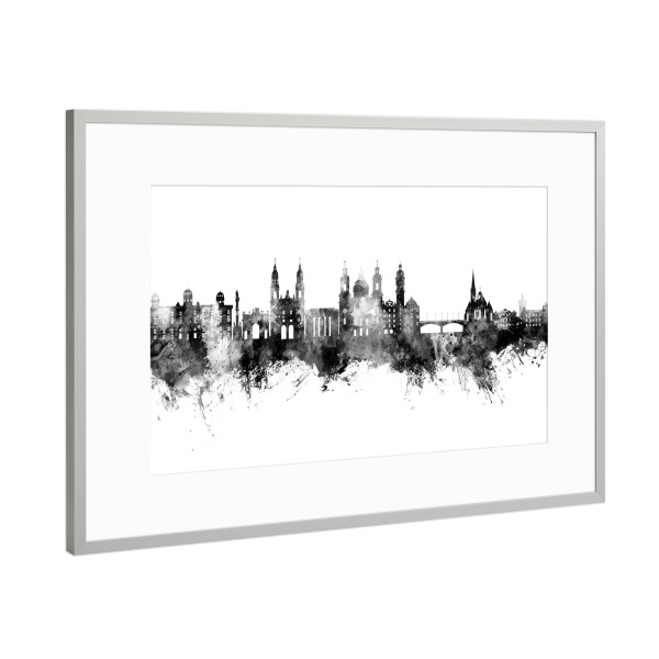 Poster mit Rahmen Silber "Innsbruck Österreich Skyline" artboxONE - Städte,Schwarzweiß