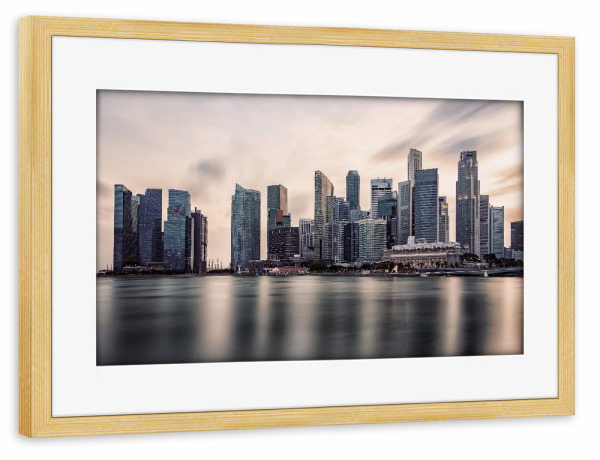 Poster mit Rahmen kiefer "Abend in Singapur" artboxONE - Städte,Reise,Architektur,Reise / Asien,Städte / Singapur