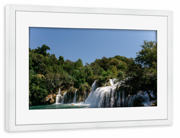 Poster mit Rahmen weiß "Wasserfall in Kroatien" artboxONE - Natur,Reise,Floral