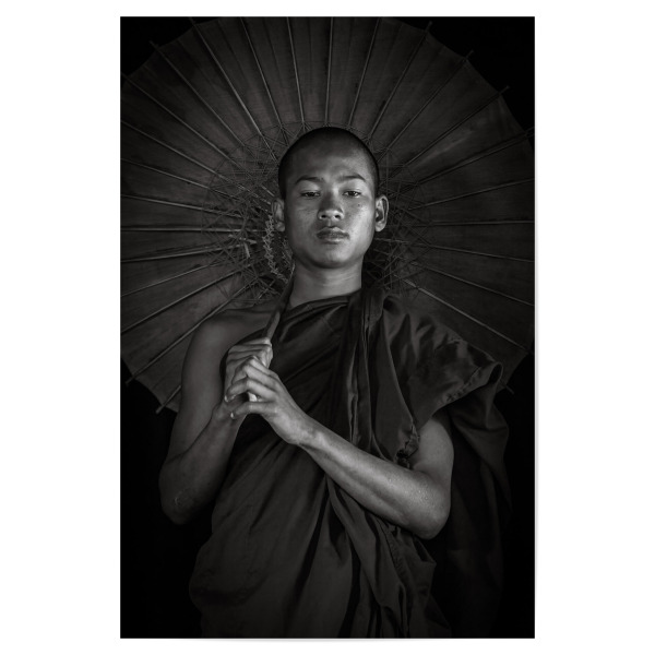 Poster 30x20 cm "Junger Mönch mit Sonnenschirm" artboxONE - Menschen,Reise / Asien