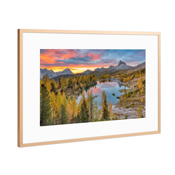 Poster mit Rahmen Kupfer "Sonnenaufgang am Lago Federa" artboxONE - Natur,Reise,Reise / Länder
