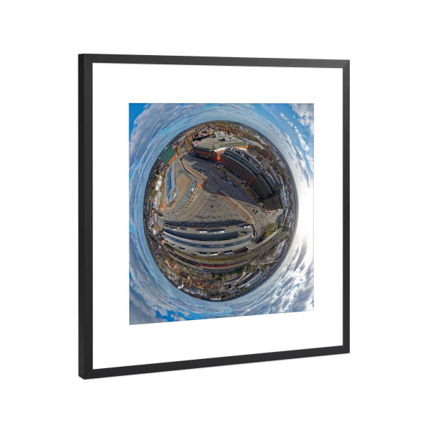 Poster mit Rahmen Schwarz (Metallic) "HH-Bergedorfer Tor,Ginkgoplatz-50m" artboxONE - Städte,Städte / Hamburg,Reise,Architektur,Reise / Länder