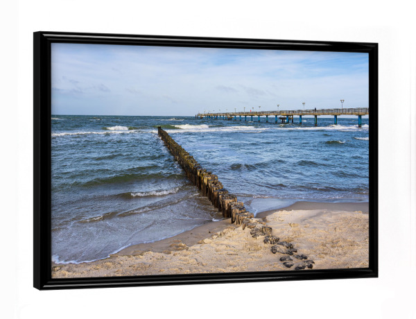 Poster mit schwarzem Rahmen "Seebrücke, Buhne, Meer, Strand" artboxONE - Natur,Reise,Architektur,Reise / Strand und Meer