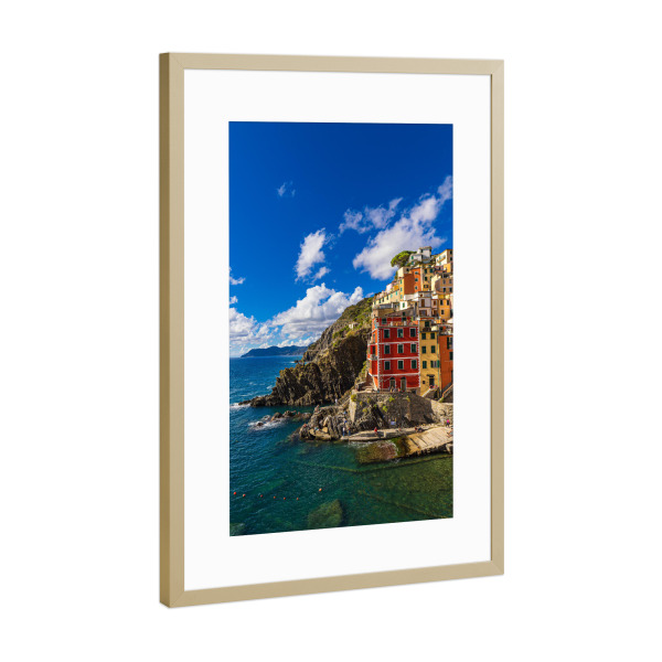 Poster mit Rahmen Gold "Häuser, Küste, Meer" artboxONE - Natur,Reise,Architektur,Reise / Strand und Meer,Reise / Länder