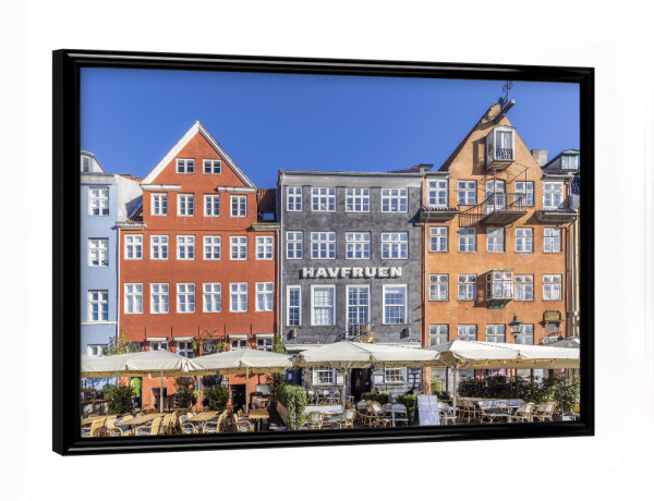 Poster mit schwarzem Rahmen "KOPENHAGEN Nyhavn Uferpromenade" artboxONE - Reise,Architektur,Städte / København