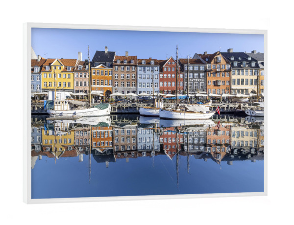 Poster mit weißem Rahmen "KOPENHAGEN Nyhavn am Morgen" artboxONE - Reise,Architektur,Städte / København