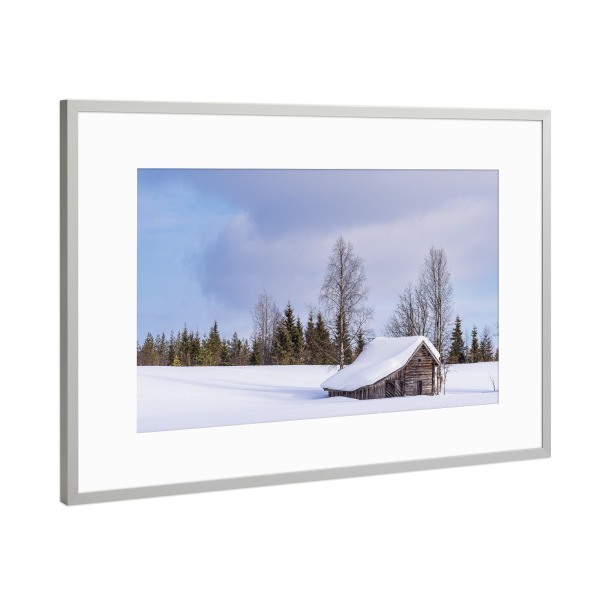 Poster mit Rahmen Silber "Holzhütte im Schnee" artboxONE - Natur,Reise,Architektur,Reise / Länder