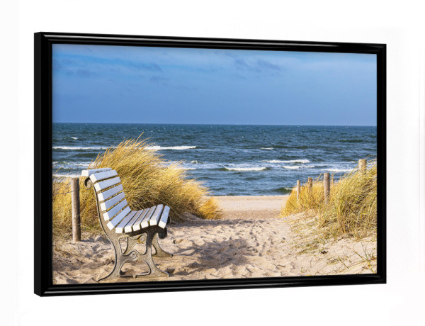 Poster mit schwarzem Rahmen "Sitzbank am Strandaufgang" artboxONE - Natur,Reise,Reise / Strand und Meer