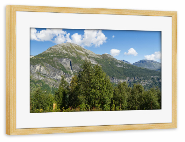 Poster mit Rahmen kiefer "Berglandschaft am Geirangerfjord" artboxONE - Natur,Reise,Reise / Länder