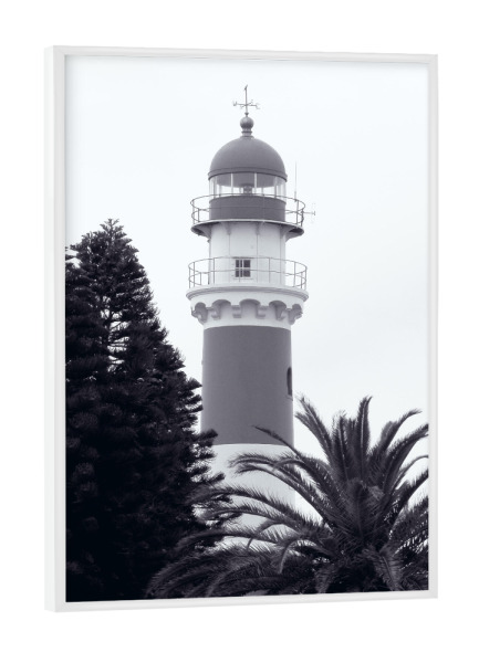 Poster mit weißem Rahmen "Leuchtturm @ Swakopmund" artboxONE - Städte,Reise,Schwarzweiß,Reise / Afrika,Reise / Länder
