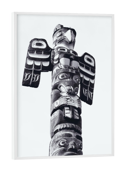 Poster mit weißem Rahmen "Totem Pole @ Victoria" artboxONE - Reise,Schwarzweiß,Reise / Länder