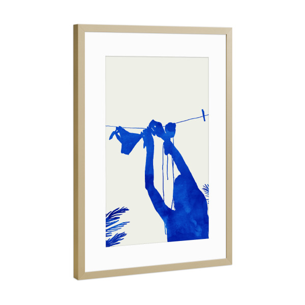 Poster mit Rahmen Gold "Blauer Akt Vacay" artboxONE - Menschen