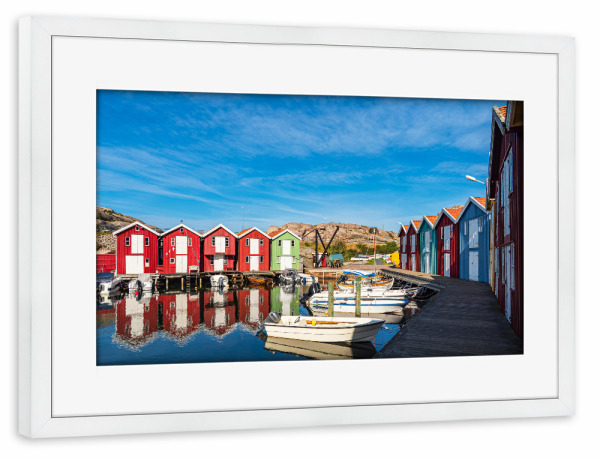 Poster mit Rahmen weiß "Hafen, Bootshäuser, Boote" artboxONE - Natur,Reise,Architektur,Reise / Strand und Meer,Reise / Länder