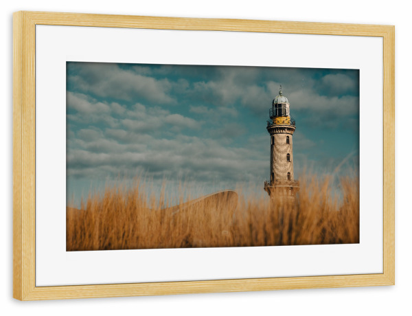 Poster mit Rahmen kiefer "Leuchtturm und Teepott Warnemünde" artboxONE - Reise,Architektur,Reise / Strand und Meer