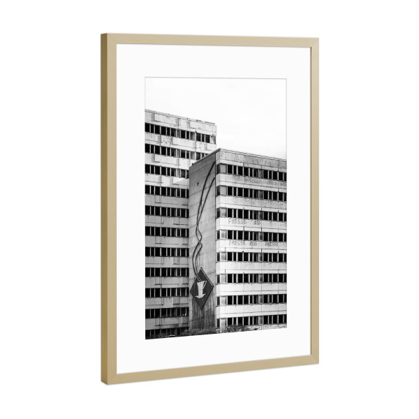 Poster mit Rahmen Gold "„Haus der Statistik“ Berlin" artboxONE - Städte / Berlin,Schwarzweiß,Architektur