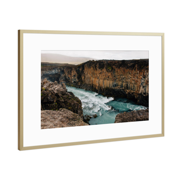 Poster mit Rahmen Gold "Landschaft beim Aldeyjarfoss" artboxONE - Natur,Reise,Reise / Länder