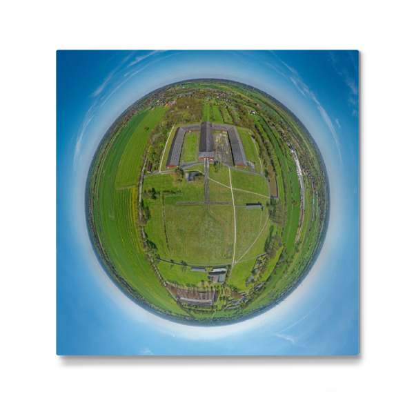 Galerie-Print "Klinkerwerk KZ-Gedenkstätte HH" 30x30 cm artboxONE