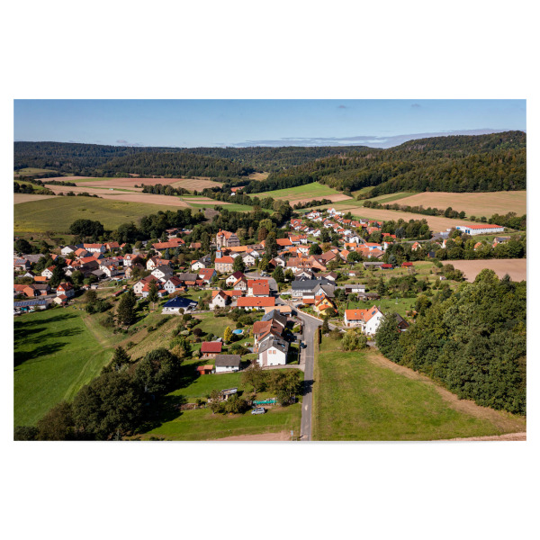 Poster "Das Dorf Nesselröden" artboxONE - Natur,Architektur - Herleshausen,Nesselröden,Hessen,Dorf,Nordhessen,Landschaft,Natur,Felder,Ringgau