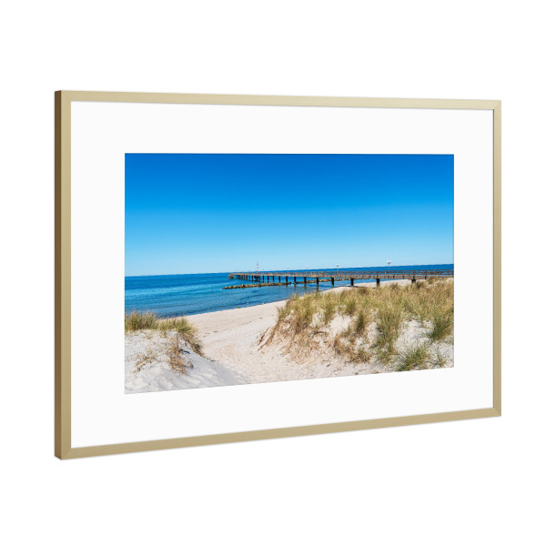 Poster mit Rahmen Gold "Seebrücke, Strand, Düne" artboxONE - Natur,Reise,Architektur,Reise / Strand und Meer