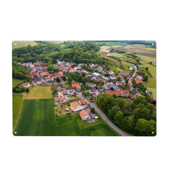Metall Poster "Lüderbach auf dem Ringgau" artboxONE - Natur,Architektur - Lüderbach,Ringgau,Hessen,Nordhessen,Dorf,Landschaft,Netra,Gemeinde ringgau