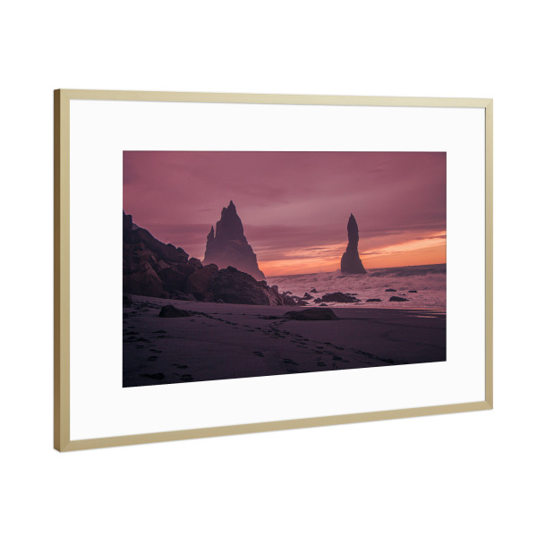 Poster mit Rahmen Gold "Rosa Strand-Sonnenuntergang-Himmel" artboxONE - Natur,Reise / Strand und Meer