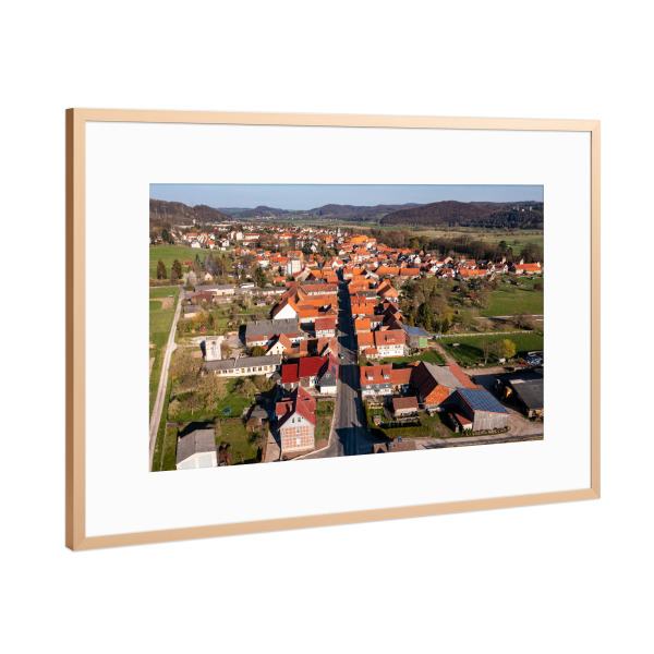 Poster mit Rahmen Kupfer "Herleshausen im schönen Werratal" artboxONE - Städte,Architektur - Herleshausen,Hessen,Dorf,Werratal,Deutschland,Landschaft